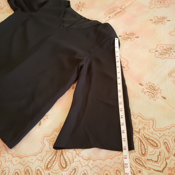 Black Elegant Top. Bell Sleeve - Picture 6 of 12